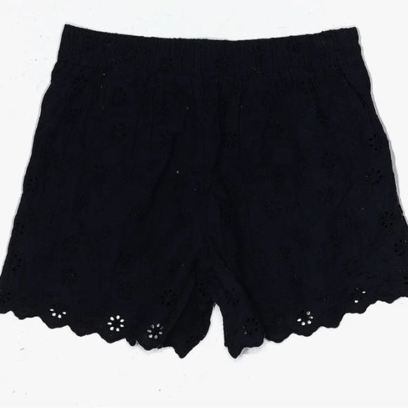 LOFT Pants - NEW! Ann Taylor LOFT Black Eyelet Shorts  With Scalloped Hem Size 8
